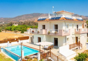 Kalisto Beach Villa