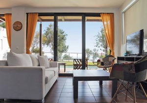 Kalma Villa VI, Stunning villa in Nea Moudania w/