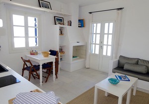 Kamari Villa - D w/Private Pool