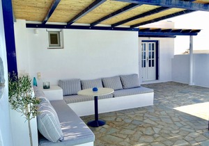 Kamari Villa - D w/Private Pool