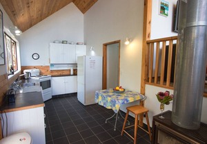 Kanuka House - Kaiteriteri Holiday Home