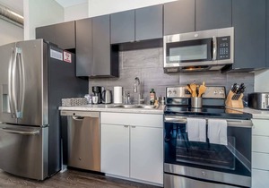 Kasa | Classic 1BD + Contactless Check-In | Des Moines