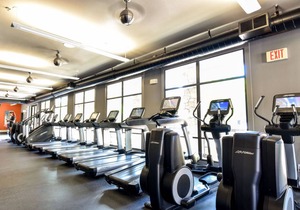 Kasa | Inviting 2BD + Pool Access | Plano