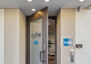 Kasa The Niche | Cozy Micro-pod with Full Bed