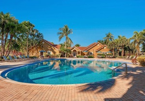 Kasa | Tranquil 2 BD + Near Golf Courses | Delray Beach
