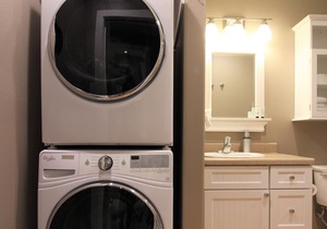 Katlian Street Suite B with an Ocean View & Clean, Modern Finishes Near Downtown