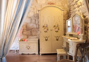 Kavos Psarou stone and wooden built sea front sea view traditional/lux villa