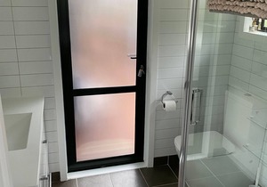 Kawau Lodge - Kotuku Master Suite plus 6 bedrooms