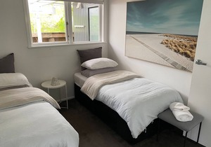 Kawau Lodge - Kotuku Master Suite plus 2 bedrooms