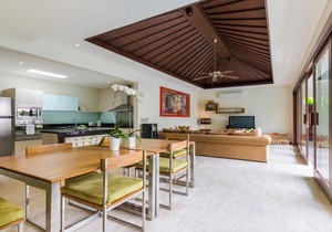 Kejora 8 – 3BR Beachfront Pool Villa