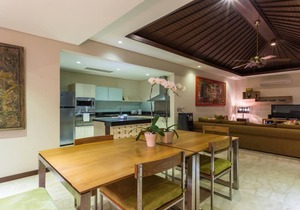 Kejora 8 – 3BR Beachfront Pool Villa
