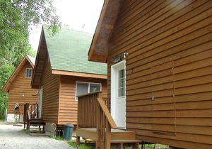 Kenai Riverfront Chalet Centrally Located on the Kenai Peninsula