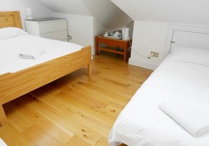 Kew Studios and Rooms