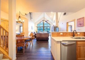 Keystone Condo w/Mountain Views & Only a Short Walk to Shops & Dining!