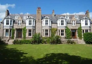Kilmarnock Arms Hotel
