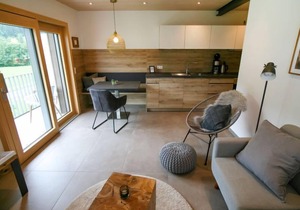 Kinast (HFT201) by Interhome
