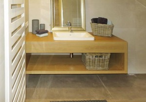 Kinast (HFT202) by Interhome