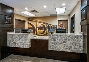 King Suite. Shared Pool & Hot Tub. Free Breakfast. Near Texas Tech University & University Medical Center.