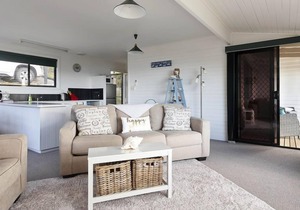 KINGFISHER COTTAGE Beachfront at Bay of Fires