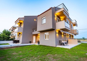 Kiosse Maison 2 by TravelPro Services - Nea F...