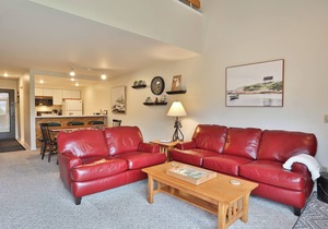 Kitchen, Jacuzzi Tub, Washer and Dryer. Trout Creek Condo #58 - 3 Bedroom Loft, 2 Baths