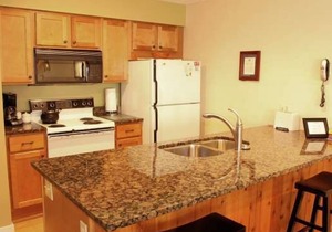 Kitchen, Stone Fireplace, Jacuzzi. Trout Creek Condo #82 - 2 Bedrooms 2 Baths. Pools, Tennis, Hiking