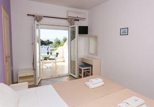Kolios Seaview Apartment 201, just in front of Kolios beach!!!