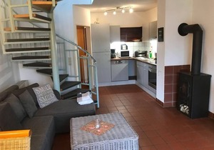 Komplett neu ausgestatteter Ferienbungalow mit Kaminofen und Garten