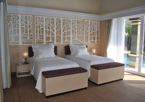Kori Maharani Villas - Lagoon Pool Access 1