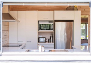 Kowhai Retreat - Matarangi Holiday Home