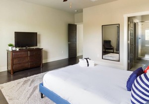 Kozy SA Haven: 2 Suites, Near Riverwalk Alamo & Pearl