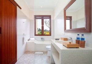 Kubu Bali Baik Villa & Resort – Deluxe Room #02