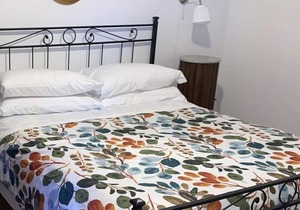 La Casatorre di Ponticello. Casale di campagna con ampio giardino e piscina