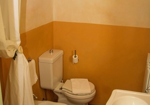 La Casatorre di Ponticello. Casale di campagna con ampio giardino e piscina