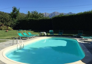 La Casatorre di Ponticello. Casale di campagna con ampio giardino e piscina