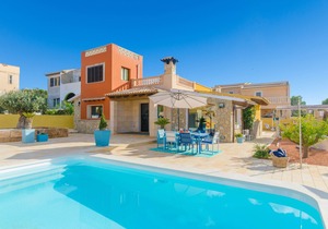 La Playita - Three Bedroom Villa, Sleeps 6