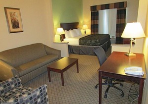 La Quinta Inn & Suites by Wyndham Tampa Central Suite, 1 King Bed, Non Smoking