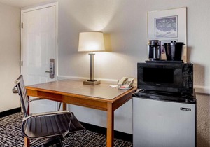 La Quinta Inn by Wyndham Chicago O'Hare Airport