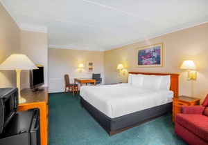 La Quinta Inn by Wyndham Eagle Pass