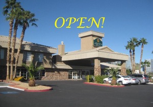 La Quinta Inn & Suites by Wyndham LV Tropicana Stadium