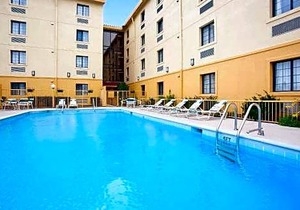 La Quinta Inn by Wyndham Chicago O'Hare Airport