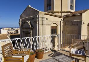 La Via della Giudecca Syracuse