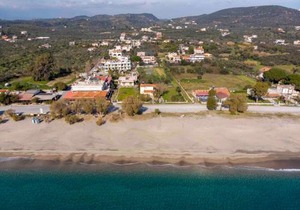 Laconian Collection Mavrovouni Beach House (Left)