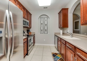 Lake and Sunset views * Renovated * near Convention Center!