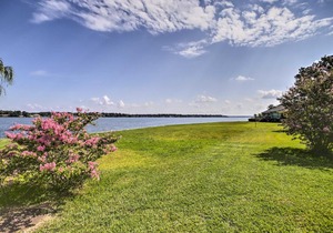 Lake Conroe Retreat Near Boardwalk and Dining!
