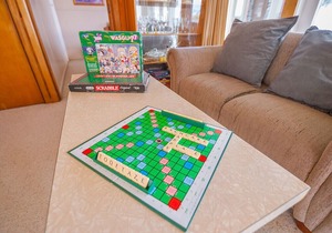 Lake Edge Cottage - Waitahanui Holiday Home, WAITAHANUI