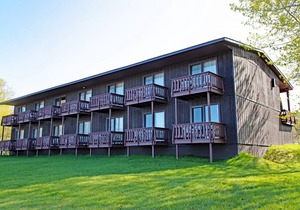 Lake Fanny Hooe Resort- 2nd floor, 2 bed with Balcony