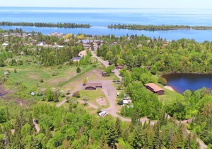 Lake Fanny Hooe Resort-2 Bed With Balcony #11 Hotel Room