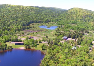 Lake Fanny Hooe Resort- First floor, 2 bed with Balcony by RedAwning