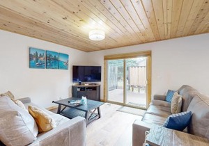 Lake Forest Glen Condos